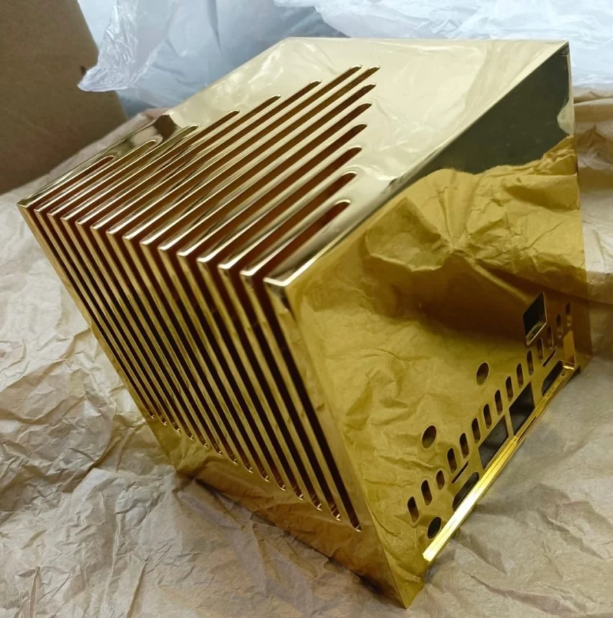 Mini PC recebe gabinete luxuoso de ouro puro avaliado em US$ 1,7 milhão