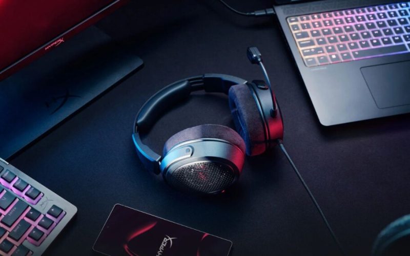 HyperX apresenta headset gamer open-back com foco em áudio natural