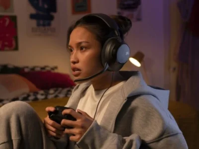 JBL lança fone gamer Quantum 120 para elevar sua experiência de jogo
