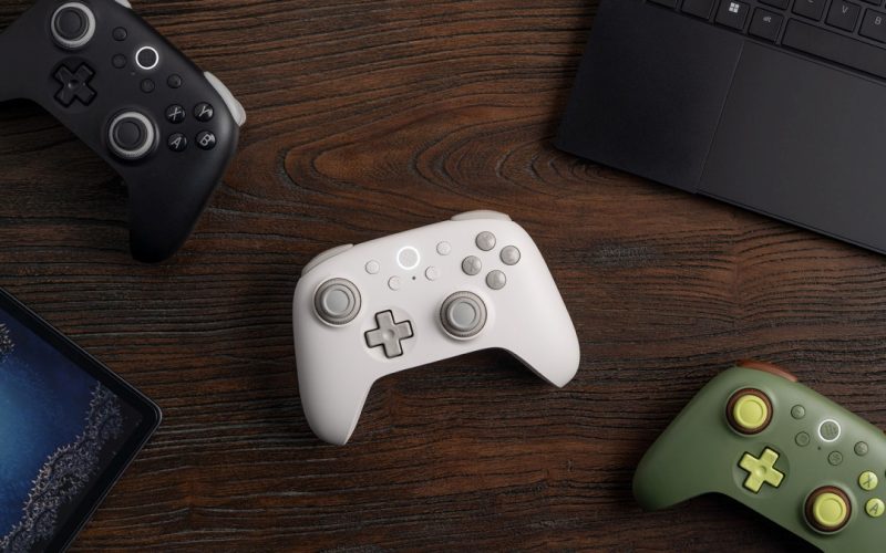 8BitDo apresenta controle Ultimate 3C+ com ajustes nos analógicos